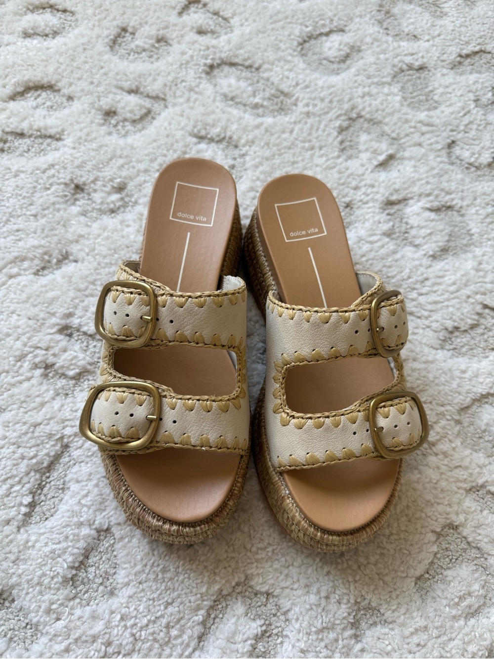 Dolce Vita Wanika Sand Nubuck Platform Sandals *never worn brand new* - Picture 2 of 5